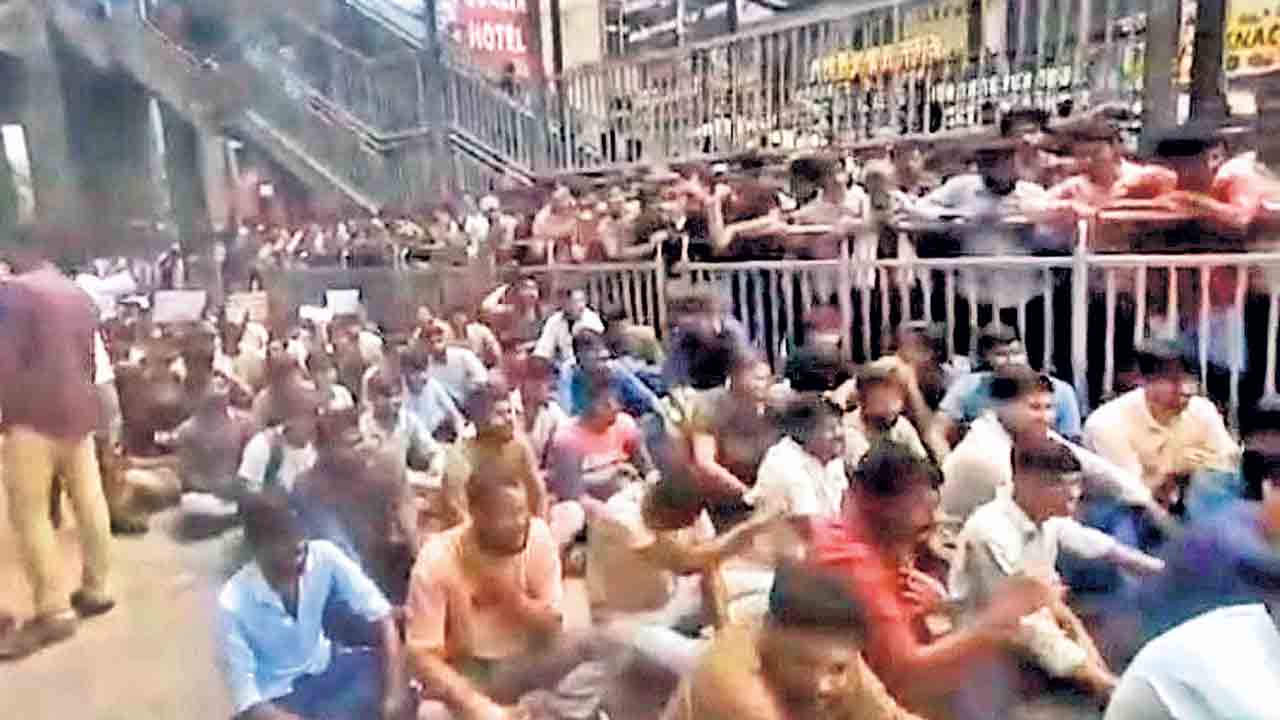 జాబ్‌ క్యాలెండర్‌ జాడేది?