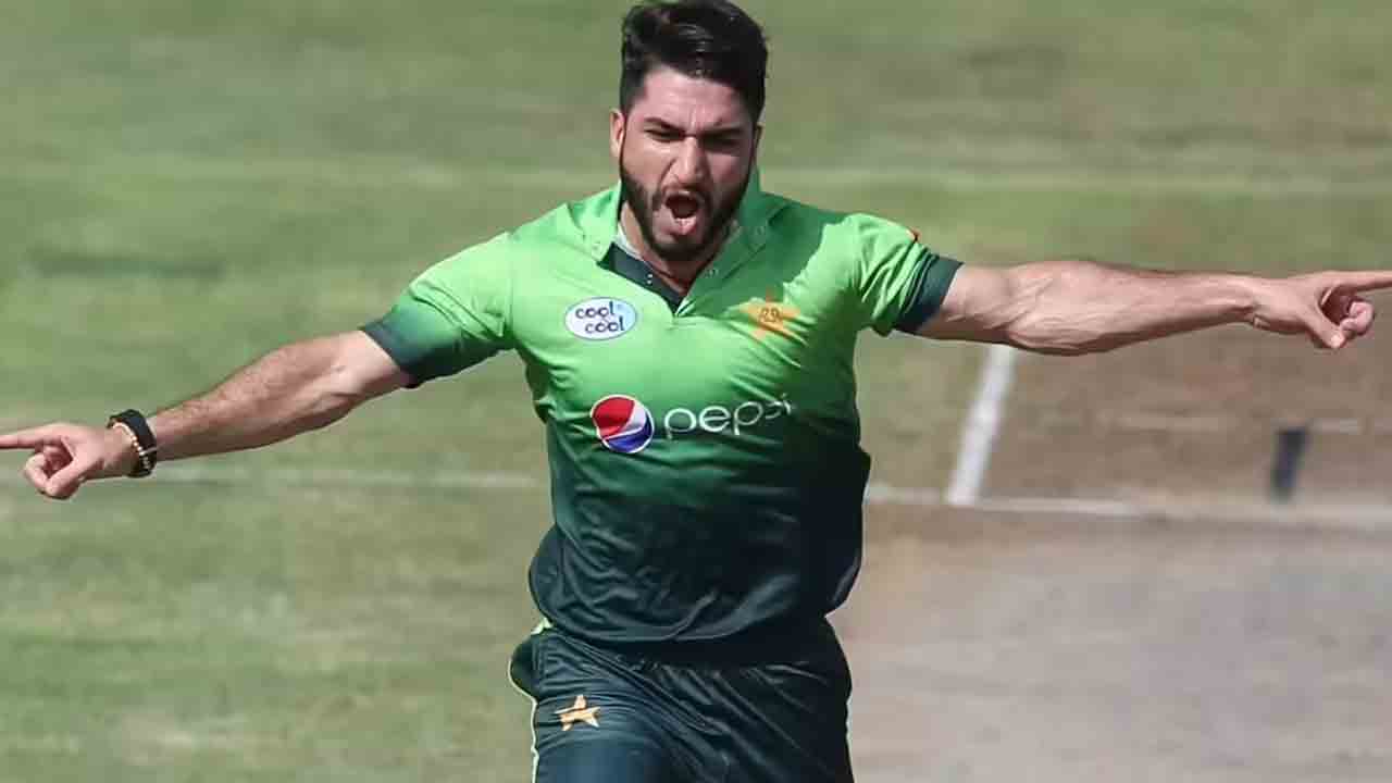 Usman Shinwari | ఆరేళ్లలో 34 మ్యాచ్‌లు.. క్రికెట్‌కు వీడ్కోలు పలికిన పేసర్..!