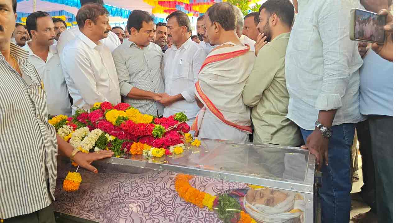 Vanteru Prathap Reddy | వంటేరు ప్ర‌తాప్ రెడ్డి మాతృమూర్తి మ‌ర‌ణం ప‌ట్ల కేసీఆర్ సంతాపం