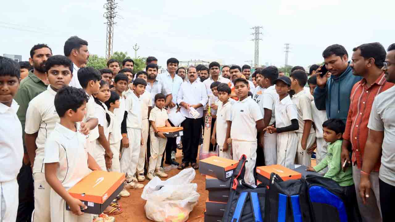 MLA Veerlapalli | క్రీడలతో మానసిక ఉల్లాసం : ఎమ్మెల్యే వీర్లపల్లి శంకర్‌