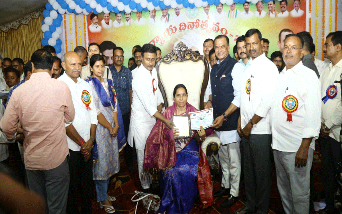 Ramagiri : దేశ నిర్మాణంలో ఉపాధ్యాయుల‌ది కీల‌క పాత్ర : మంత్రి కోమ‌టిరెడ్డి