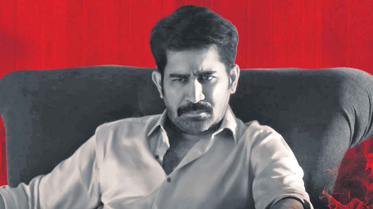 దుష్టశక్తులపై భద్రకాళి పోరు