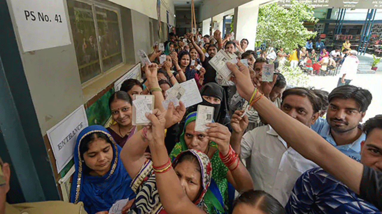 Special Intensive Revision: దేశ‌వ్యాప్తంగా త్వ‌ర‌లో ఓట‌ర్ల జాబితా స‌వ‌ర‌ణ !