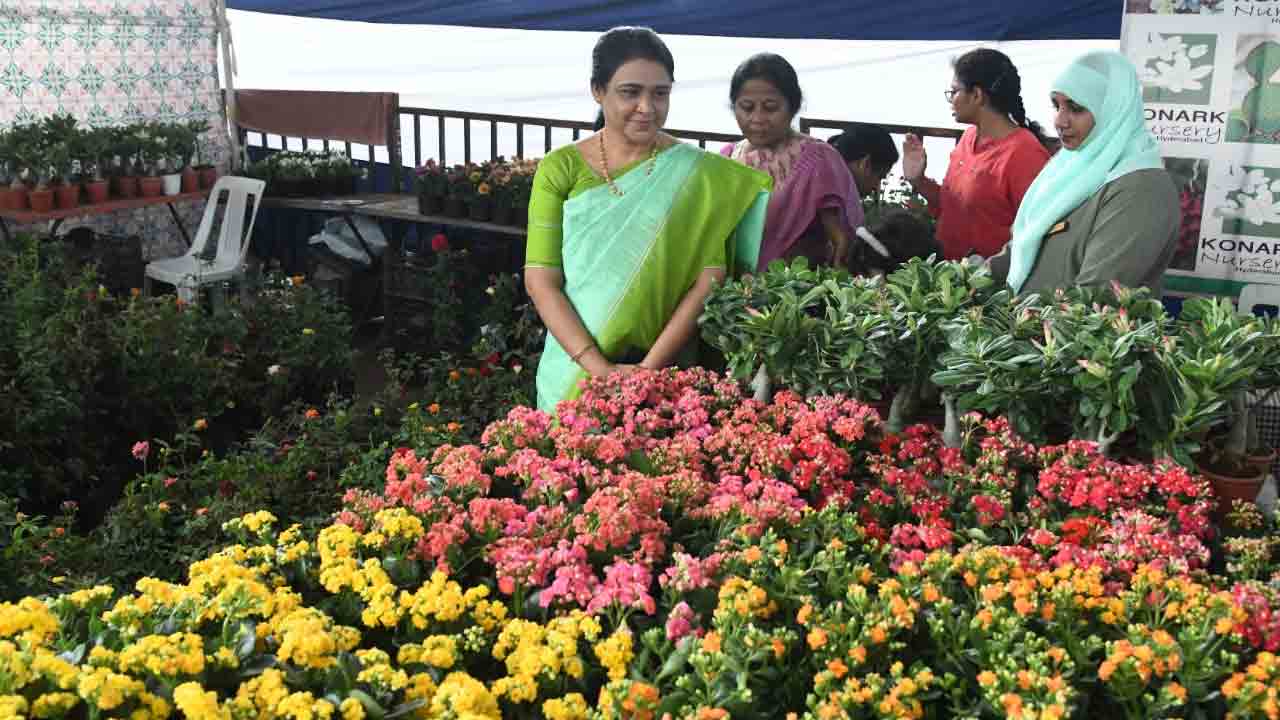 Grand Nursery Mela | నెక్లెస్ రోడ్‌లో గ్రాండ్​ నర్సరీ మేళా.. అందుబాటులో అరుదైన మొక్కలు, విత్తనాలు