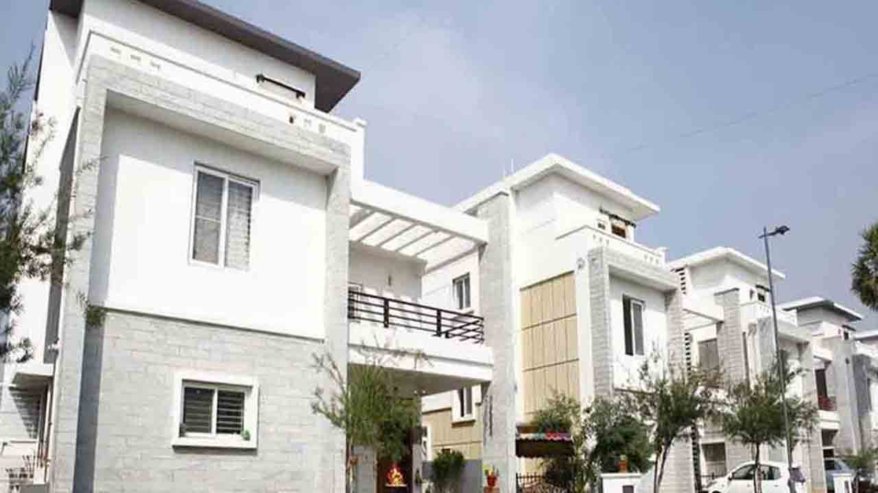 లగ్జరీ ఇండ్లకు ఆరమ్‌ బ్యాంక్‌ లాకర్లు