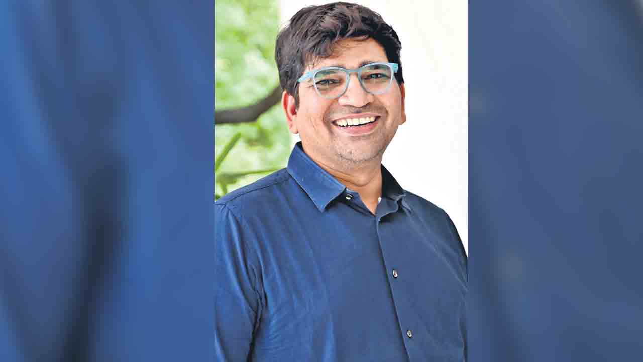 అభినవ భగవద్గీత అన్నారు!