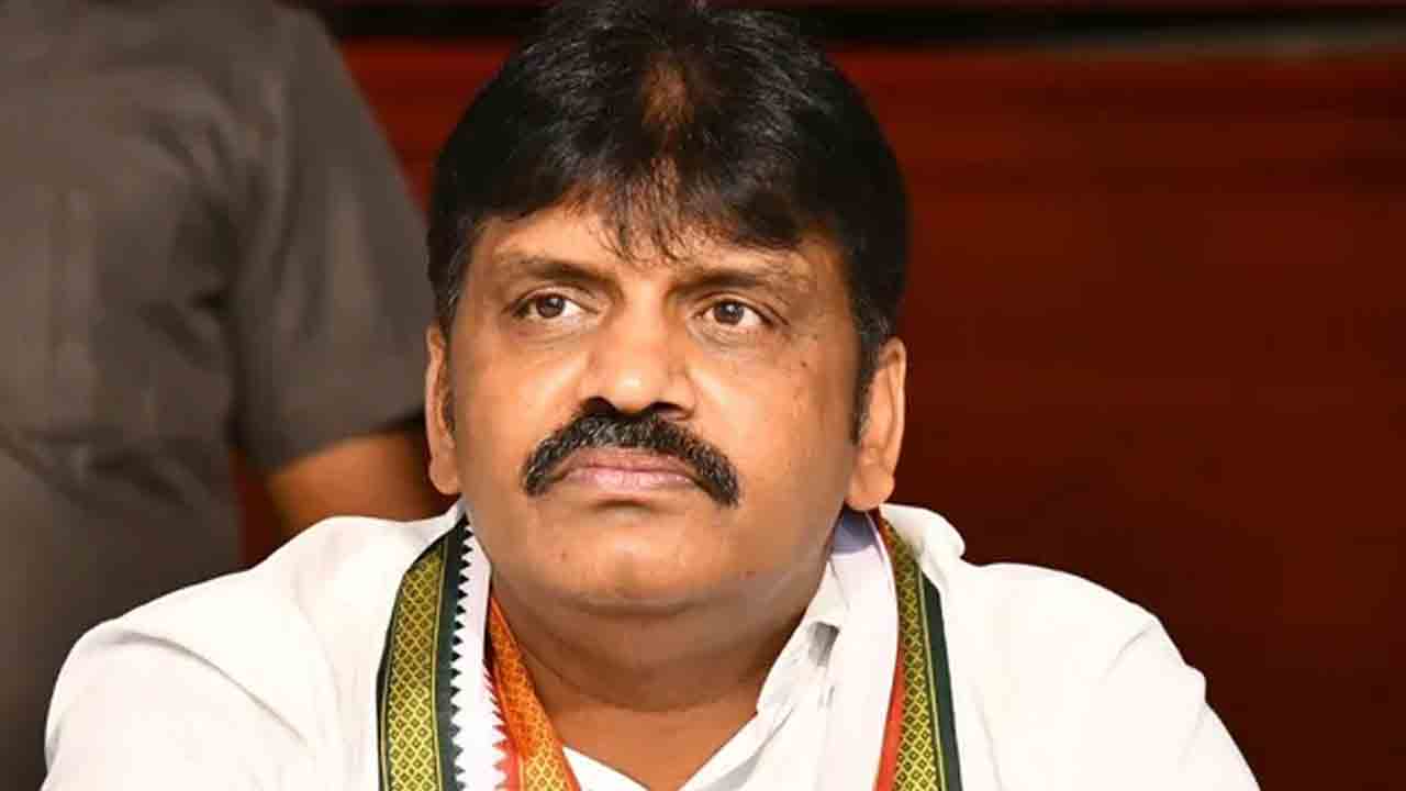 జూబ్లీహిల్స్‌లో కాంగ్రెస్‌ నేతకు బీజేపీ టికెట్‌!