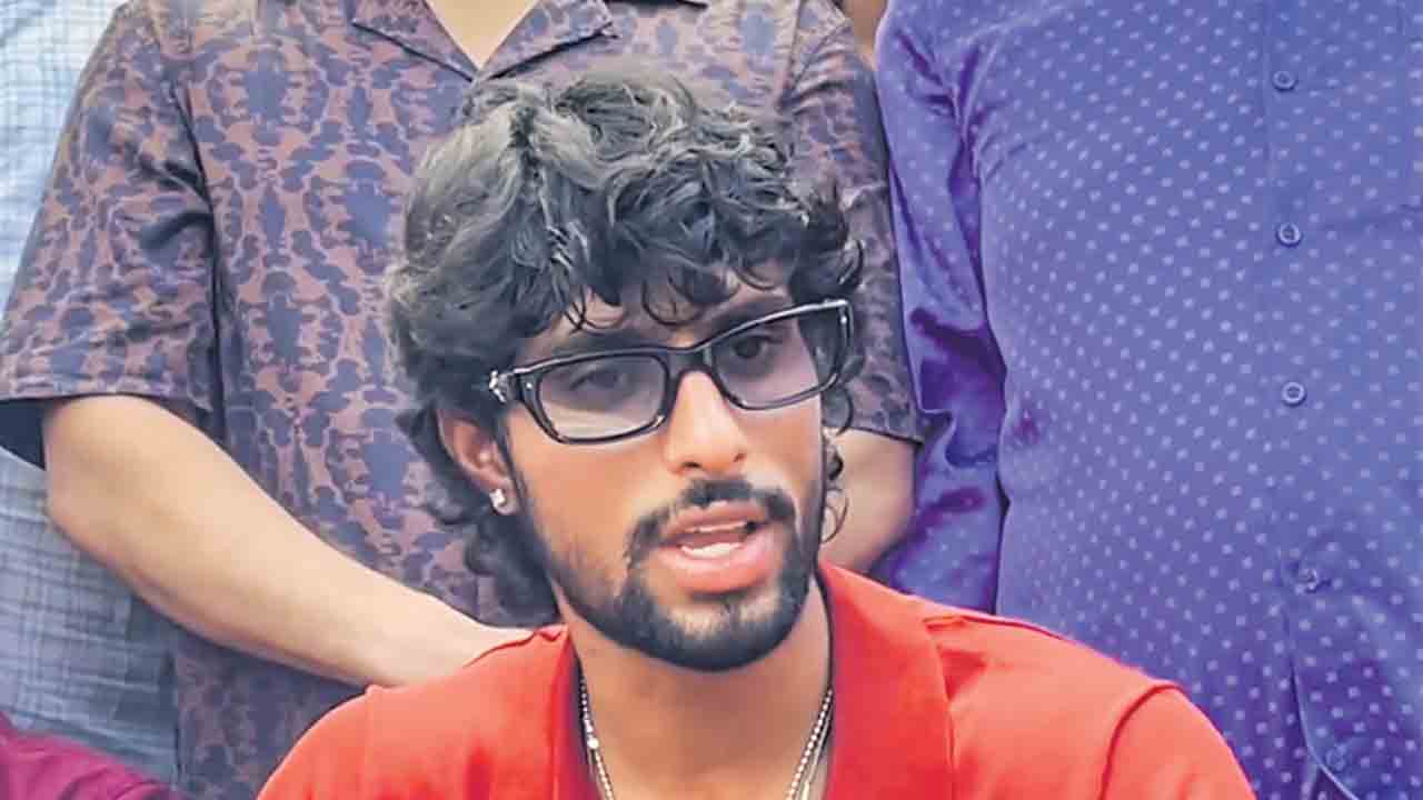 పాక్‌కు విజయంతోనే బుద్ధి చెప్పినం