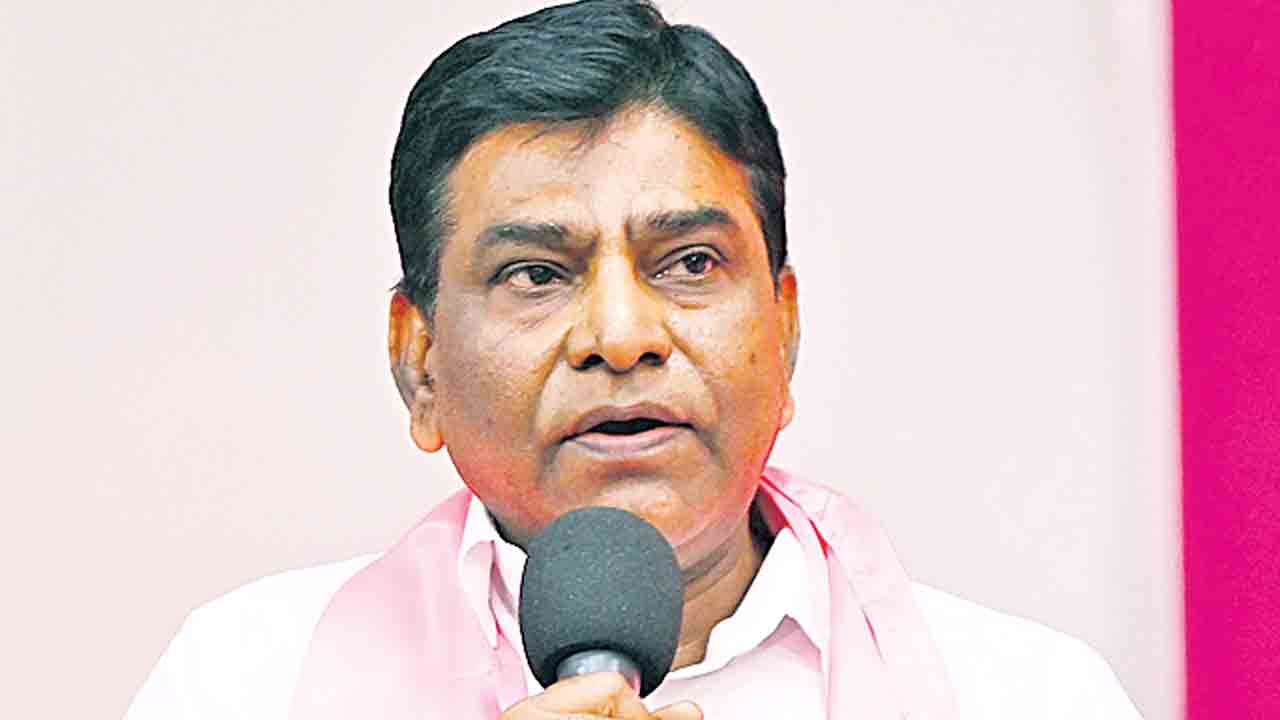 రిజర్వేషన్లకు చట్టబద్ధత కల్పించడంలో ఫెయిల్‌