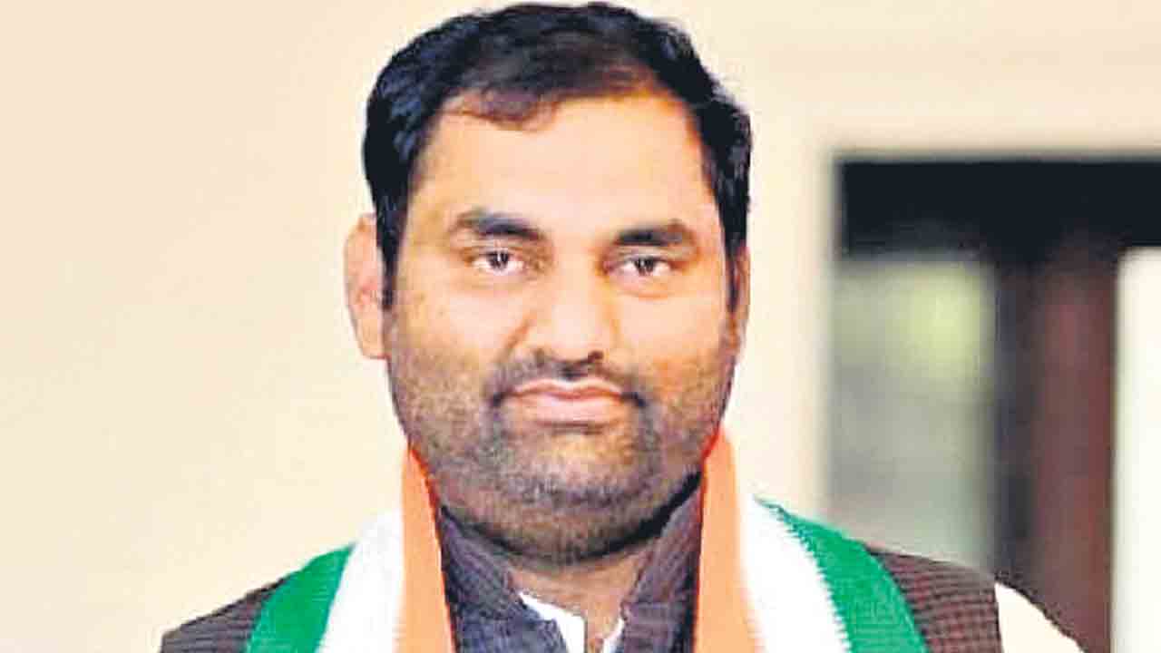 Jadcherla | సంచులు మోసేటోళ్లు కాంగ్రెస్‌కు అక్కర్లేదు.. జడ్చర్ల ఎమ్మెల్యే అనిరుధ్‌రెడ్డి తీవ్ర వ్యాఖ్యలు