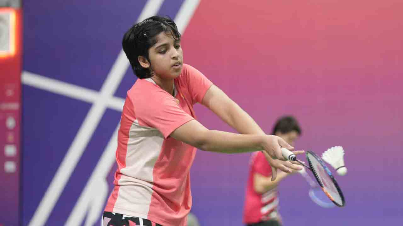 తన్వి, ఉన్నతి ముందంజ