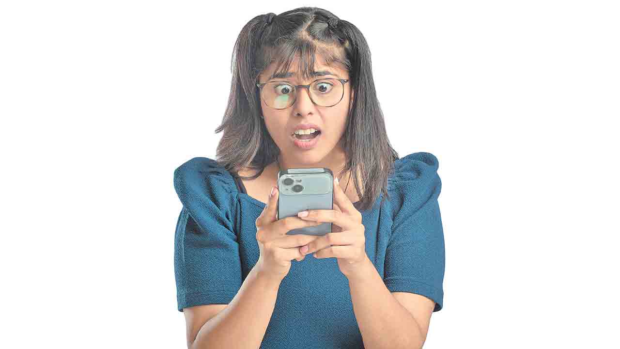 Trolling | ట్రోలింగ్‌కి లొంగకండి.. అడ్డమైన వాగుడును పట్టించుకోకండి!