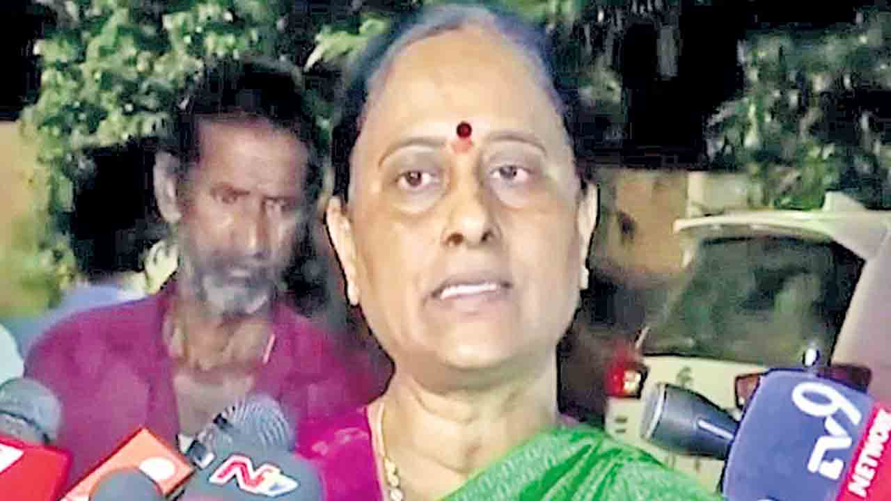 క్యాబినెట్‌ భేటీకి సురేఖ డుమ్మా.. చెప్పాల్సింది చెప్పా, వాళ్లకే వదిలేశా!