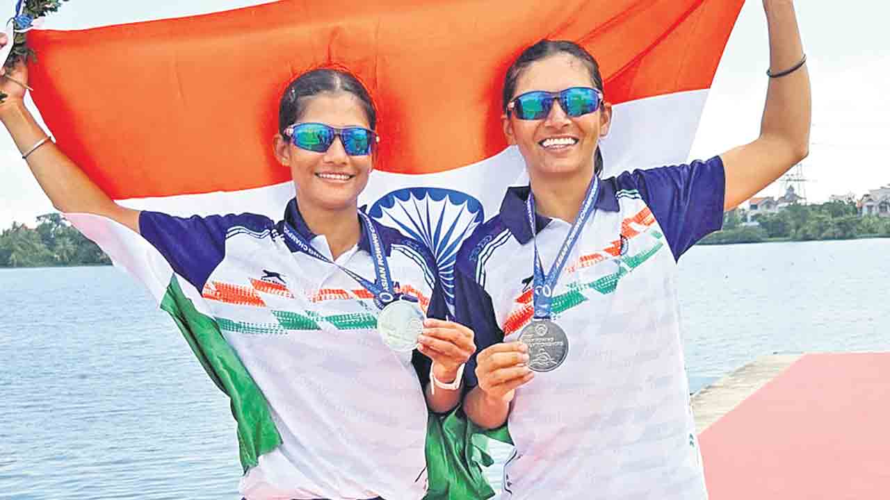 రోయర్ల కొత్త చరిత్ర