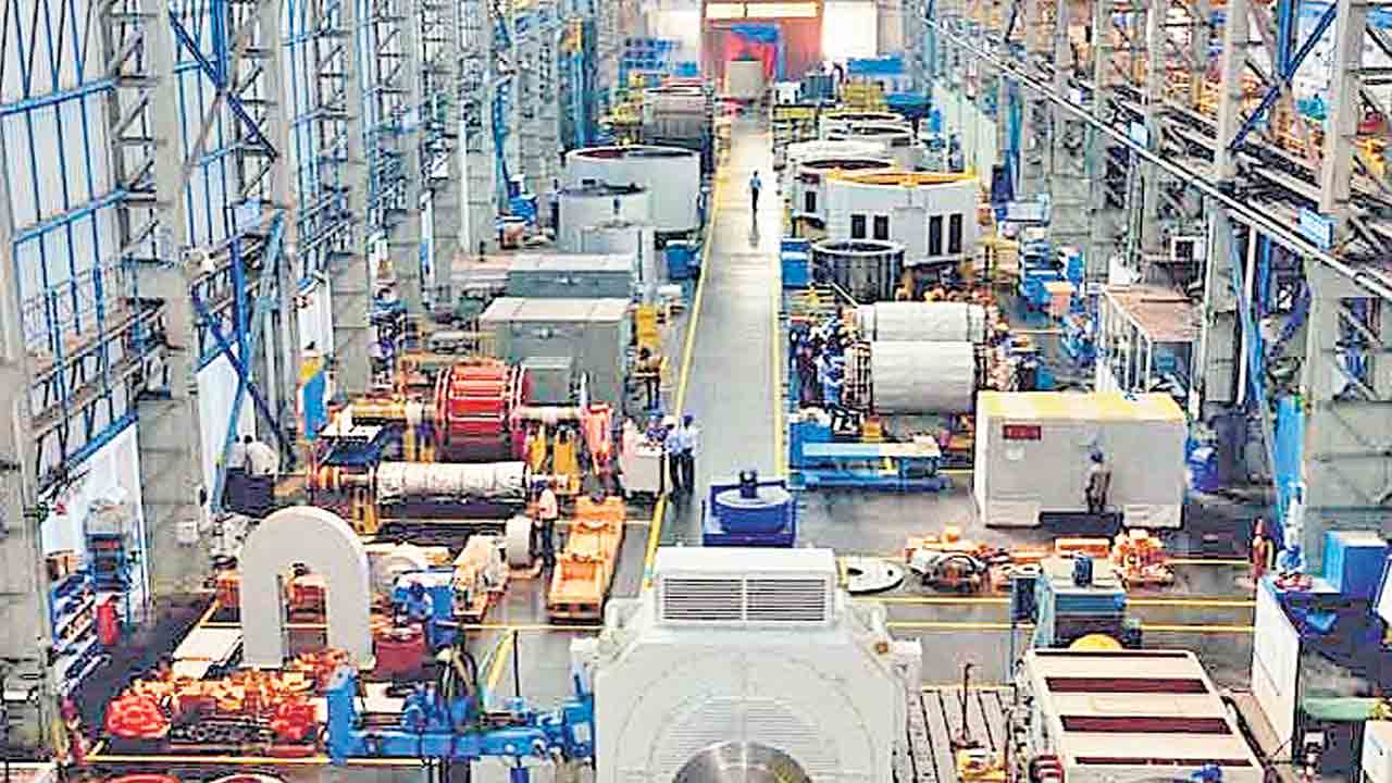 పారిశ్రామికానికి బ్రేక్.. మూడు నెలల కనిష్ఠానికి పడిపోయిన వృద్ధి