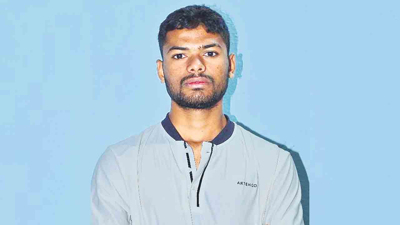 జాతీయస్థాయి క్రీడాటోర్నీకి స్టాలిన్ నాయక్