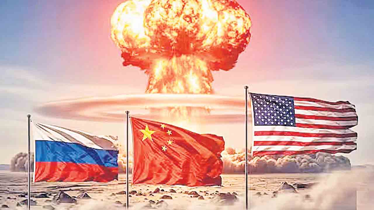 ముసురుకుంటున్న అణు భయాలు.. పోటాపోటీగా అణ్వాయుధ పరీక్షలు నిర్వహిస్తున్న అగ్రరాజ్యాలు