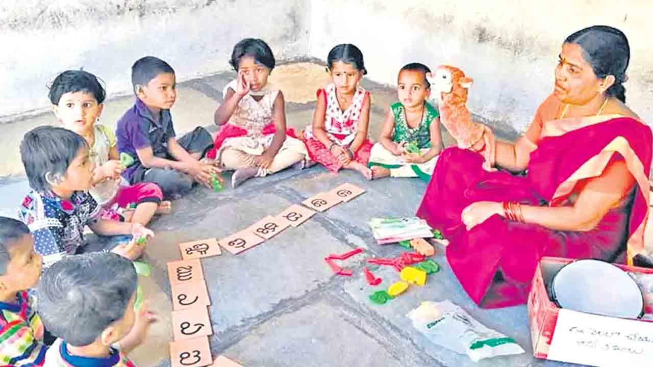 ‘ప్రీ ప్రైమరీ’తో అంగన్‌వాడీలకు శరాఘాతం!