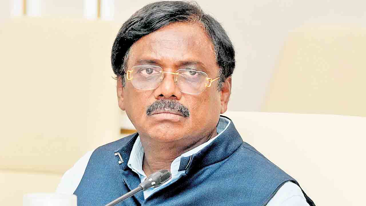 Adluri Laxman | మంత్రి అడ్లూరి నన్ను టార్గెట్‌ చేసిండు.. వివేక్‌ వెంకటస్వామి కీలక వ్యాఖ్యలు