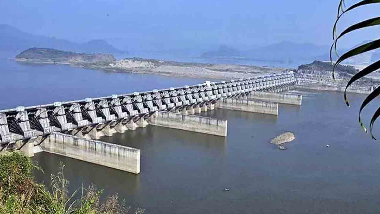 బనకచర్ల డీపీఆర్‌పై ఏపీ దూకుడు!.. కేంద్రం దన్నుతో అభ్యంతరాలు బేఖాతరు!