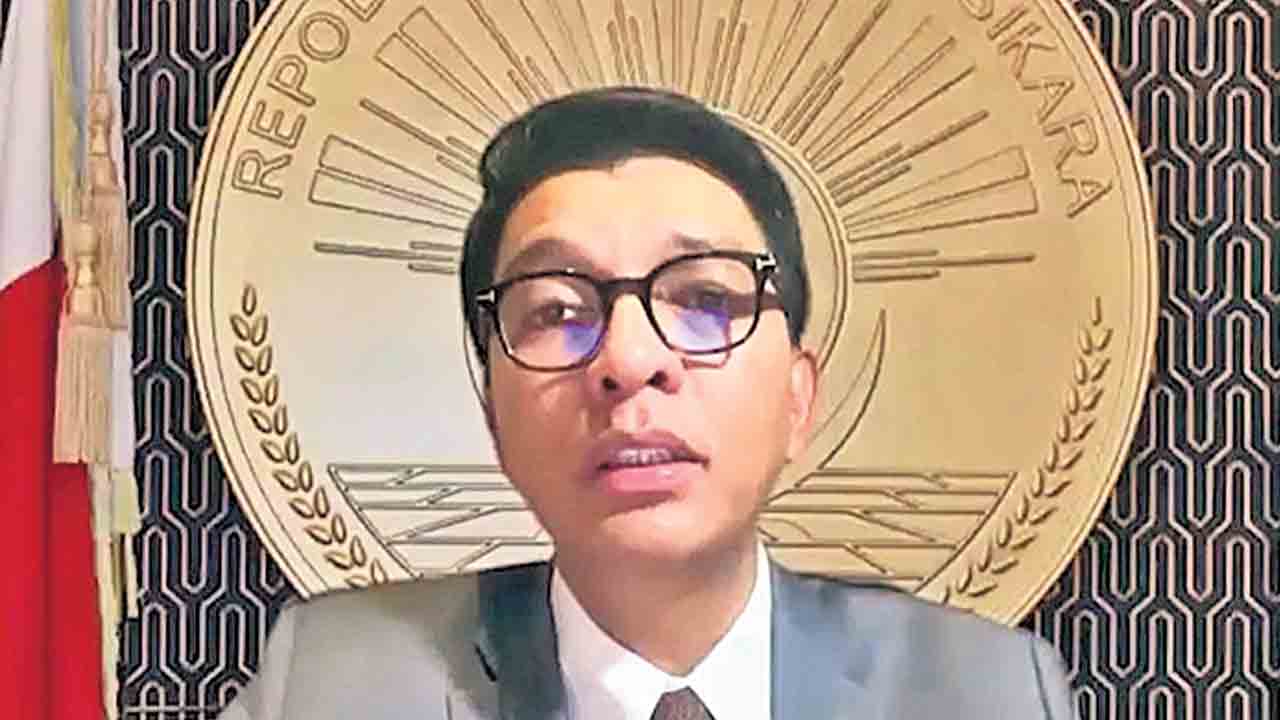 మడగాస్కర్‌ ప్రభుత్వాన్ని కూల్చేసిన జెన్‌జీ