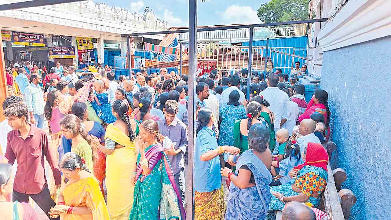 రాజన్నా.. అభివృద్ధి ఇలాగేనా?