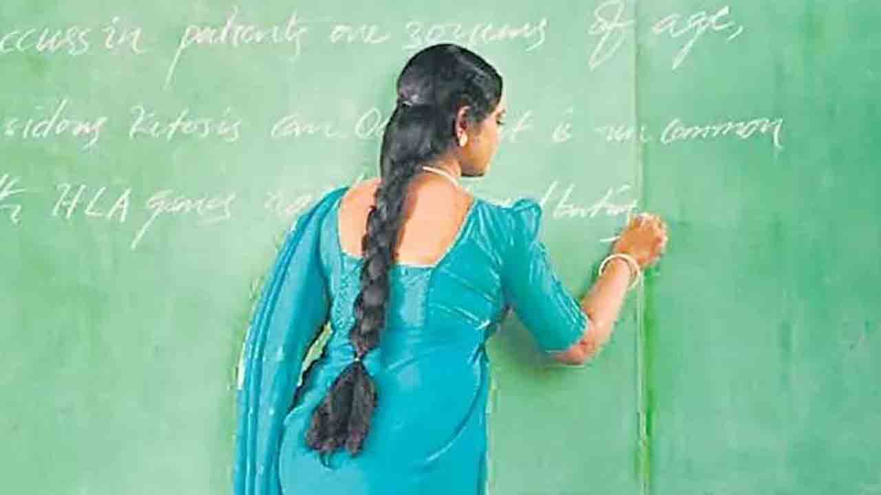 7,364 బడుల్లో టీచర్ల కొరత