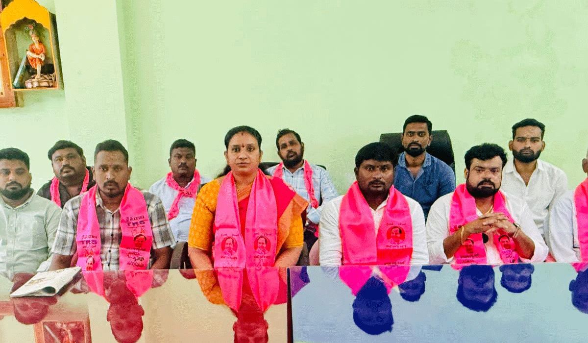 Jagityal | మొక్కజొన్న కొనుగోలు కేంద్రాలను వెంటనే ఏర్పాటు చేయాలి.. జడ్పీ మాజీ చైర్ పర్సన్ దావ వసంత..