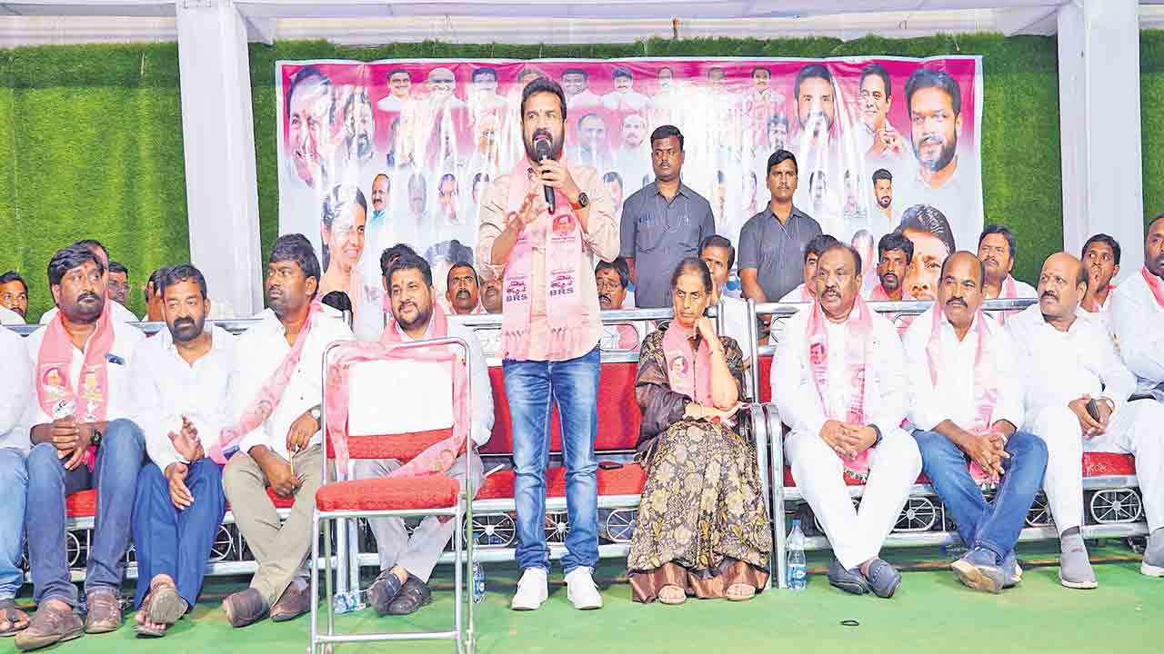 బీఆర్‌ఎస్‌ మీటింగ్‌లో కాలె యాదయ్యకు కుర్చీ!