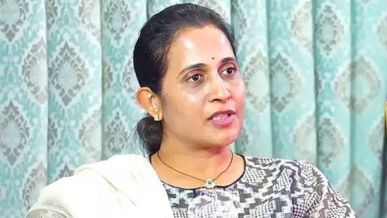 Madhavi Reddy | టీడీపీ మ‌హిళా ఎమ్మెల్యేపై అనుచిత పోస్టులు.. ఏపీ మాజీ డిప్యూటీ సీఎం పీఏ అరెస్ట్‌
