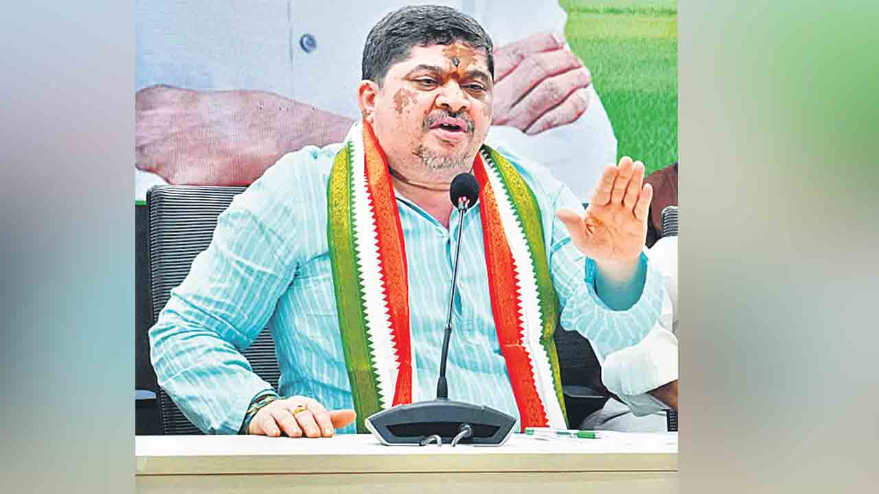 Ponnam Prabhakar | నేను ఎవర్నీ ఏమనలే.. అడ్లూరి వివాదంపై మంత్రి పొన్నం ప్రకటన