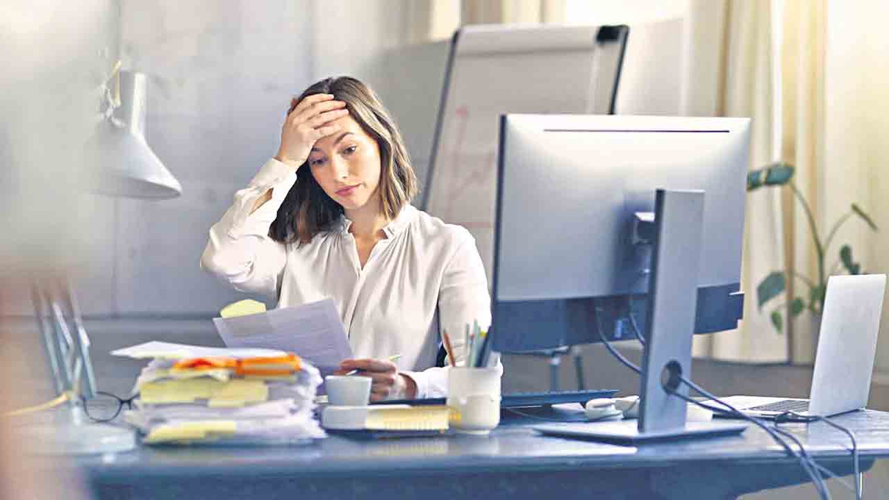 ఉద్యోగులూ.. పారాహుషార్‌!