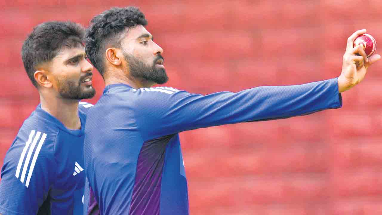 ఢిల్లీలో పరుగుల వరద?