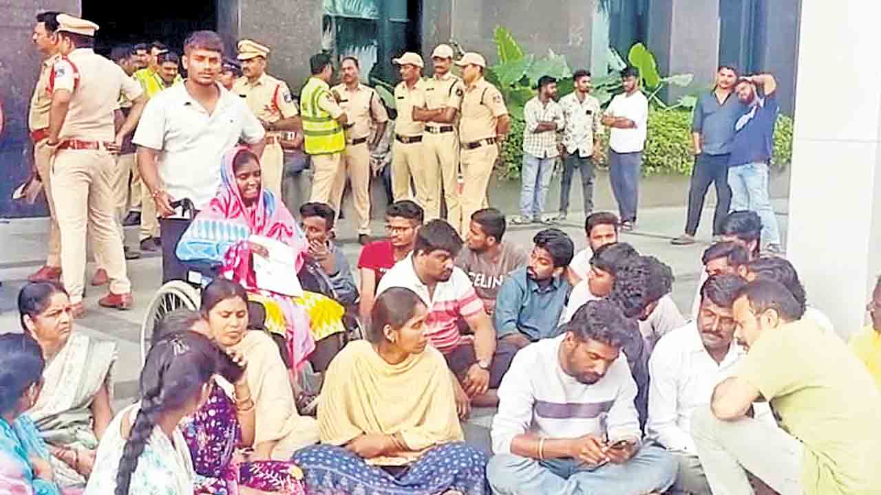 నిర్లక్ష్యంతో చంపారు.. నిండా ముంచారు!