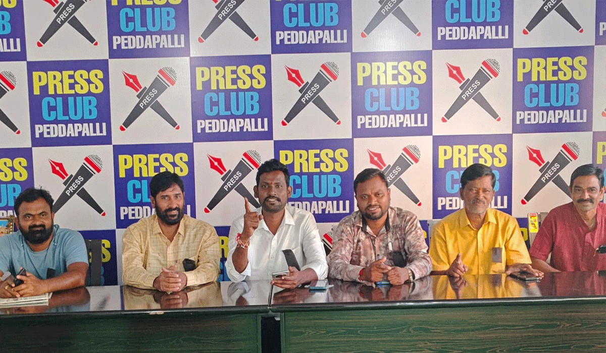 Peddapally | బీసీలకు తీరని అన్యాయంపై 14న నిర్వహించే రాష్ర్ట బంద్‌కు మద్దతు.. జాతీయ బీసీ సంఘం కో-ఆర్డినేటర్‌ ఆకుల స్వామి వివేక్‌ పటేల్‌