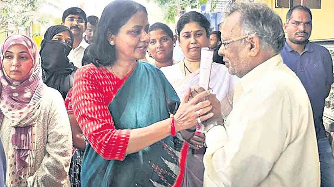 ఇంటింటికి మాగంటి