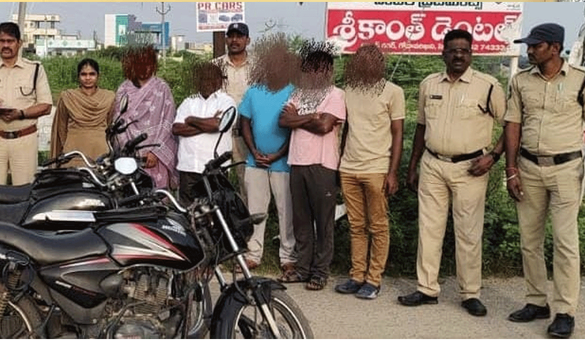 Accused Arrested | సెంటినరికాలనీ హత్య కేసులో నిందితుల అరెస్ట్.. 24గంటల్లో హత్యపై నిగ్గు తేల్చిన పోలీసులు