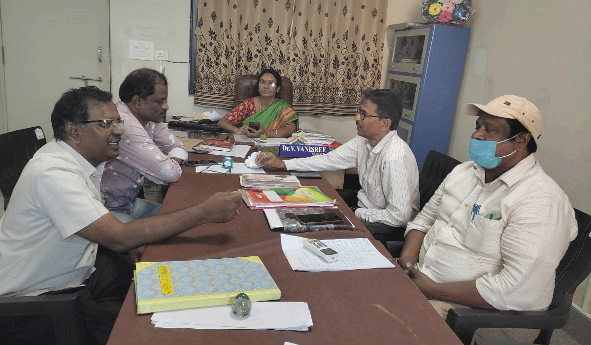 Awareness programs | పీహెచ్సీలలో అవగాహన కార్యక్రమాలు నిర్వహించాలి… డీఎంహెచ్వో డాక్టర్ వాణి శ్రీ