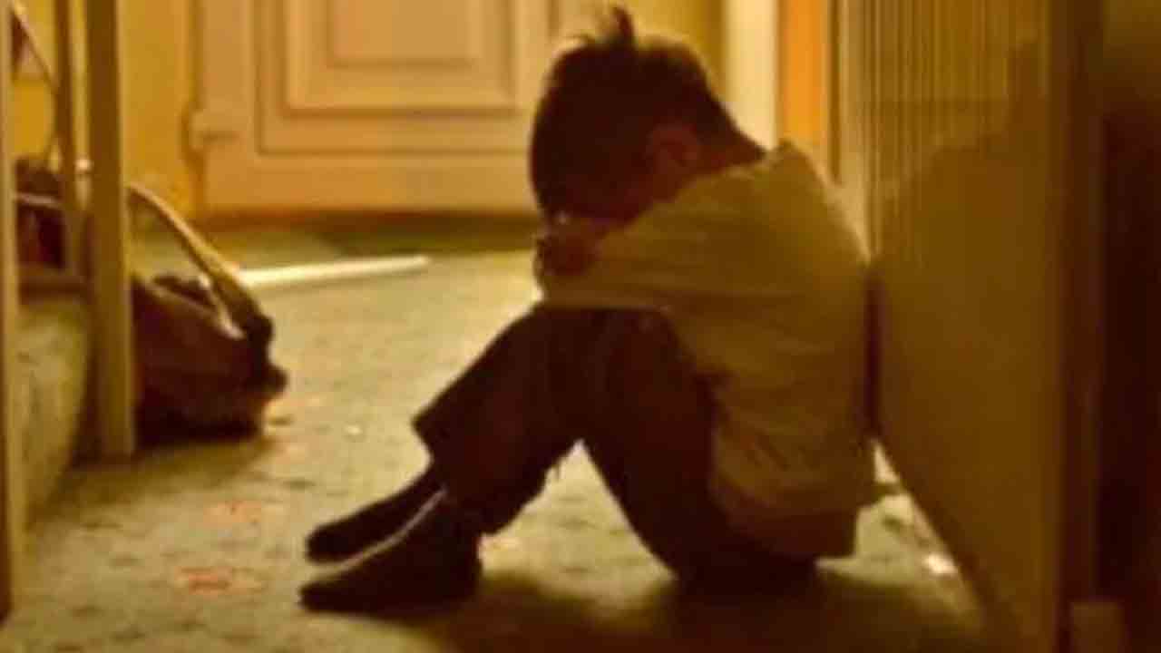 బాలుర హాస్టల్లో విద్యార్థిపై లైంగిక దాడి
