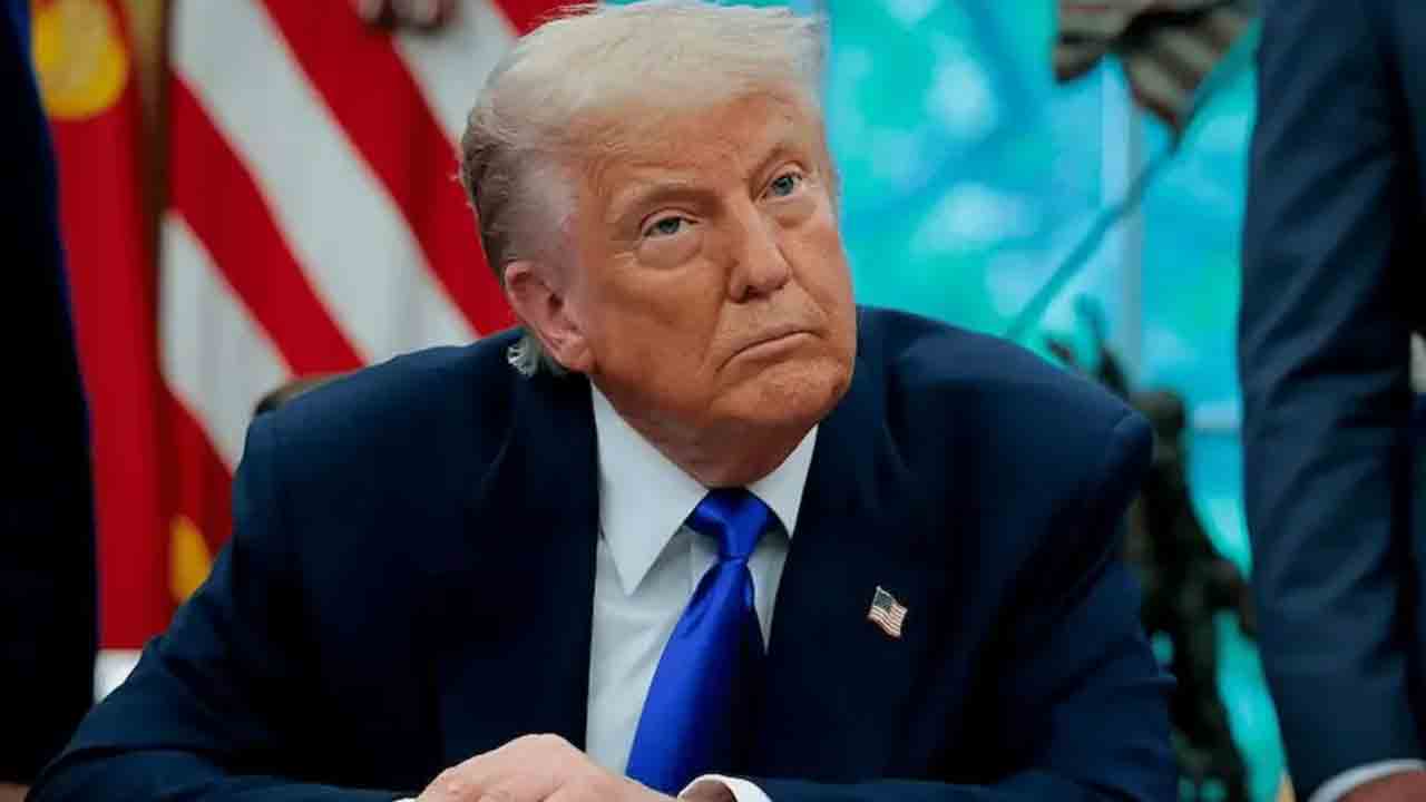 మైనర్లు స్వదేశాలకు తిరిగి వెళ్తే రూ.2.20 లక్షలు