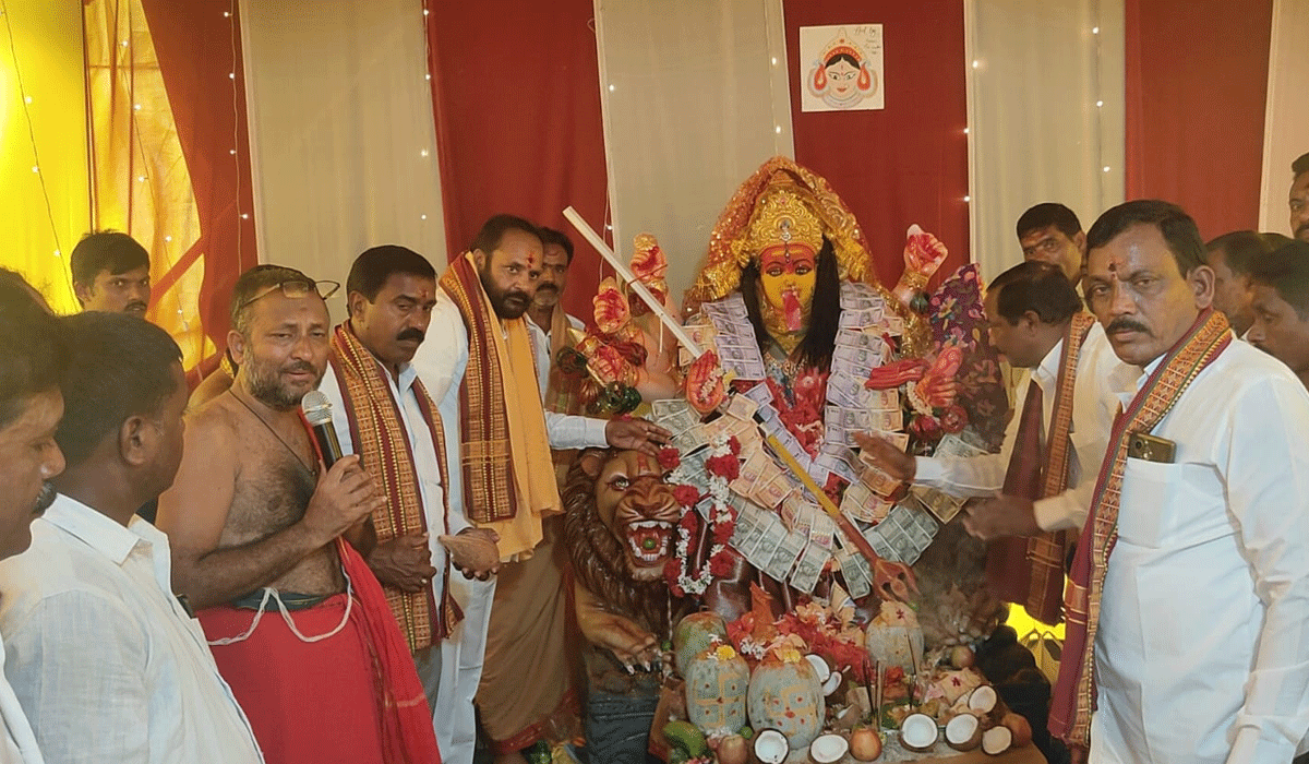 MLA Vijayaramana Rao | దుర్గామాత ఆశీస్సులతో ప్రజలంతా సుఖసంతోషాలతో ఉండాలి.. ఎమ్మెల్యే విజయరమణారావు