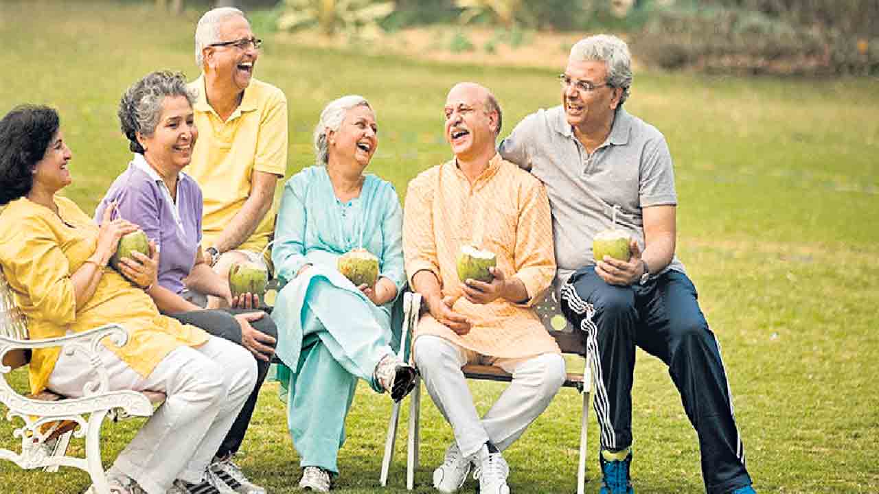 సంఘ జీవనంతో వృద్ధాప్యం నెమ్మది.. తాజా అధ్యయనం వెల్లడి