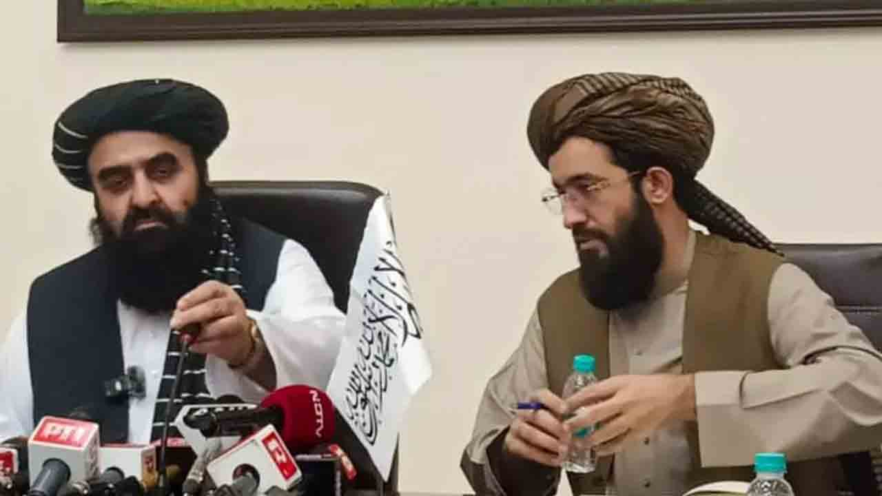 మహిళా జర్నలిస్టులకు అఫ్ఘన్‌ మంత్రి ఆహ్వానం