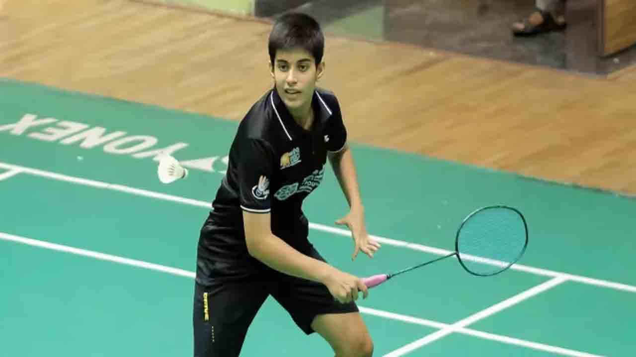 అన్మోల్‌ నిష్క్రమణ