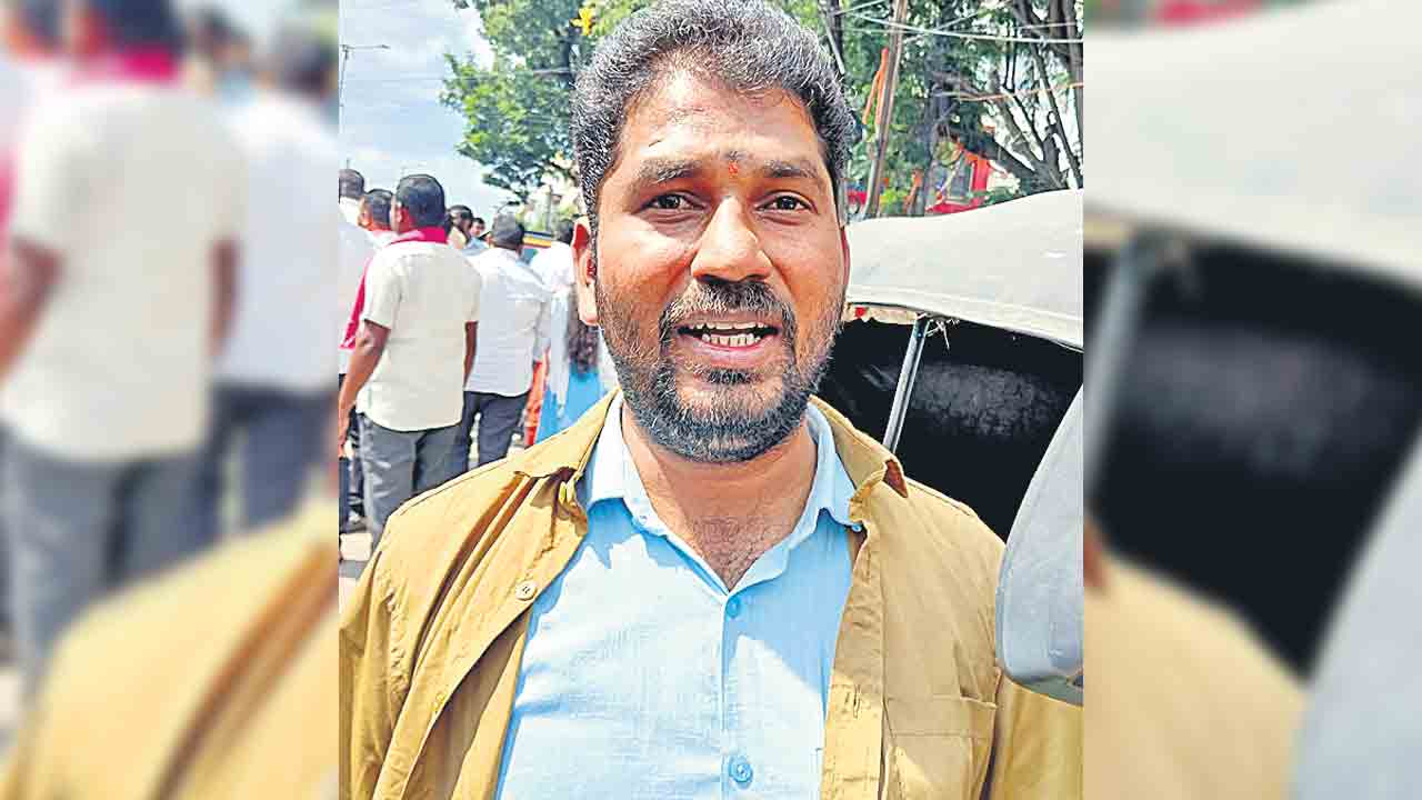 ఆత్మహత్యలకు కాంగ్రెస్ సర్కారే కారణం