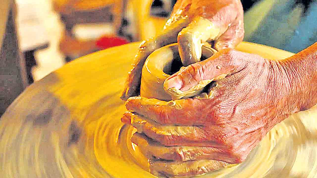 బీసీ ముసురు