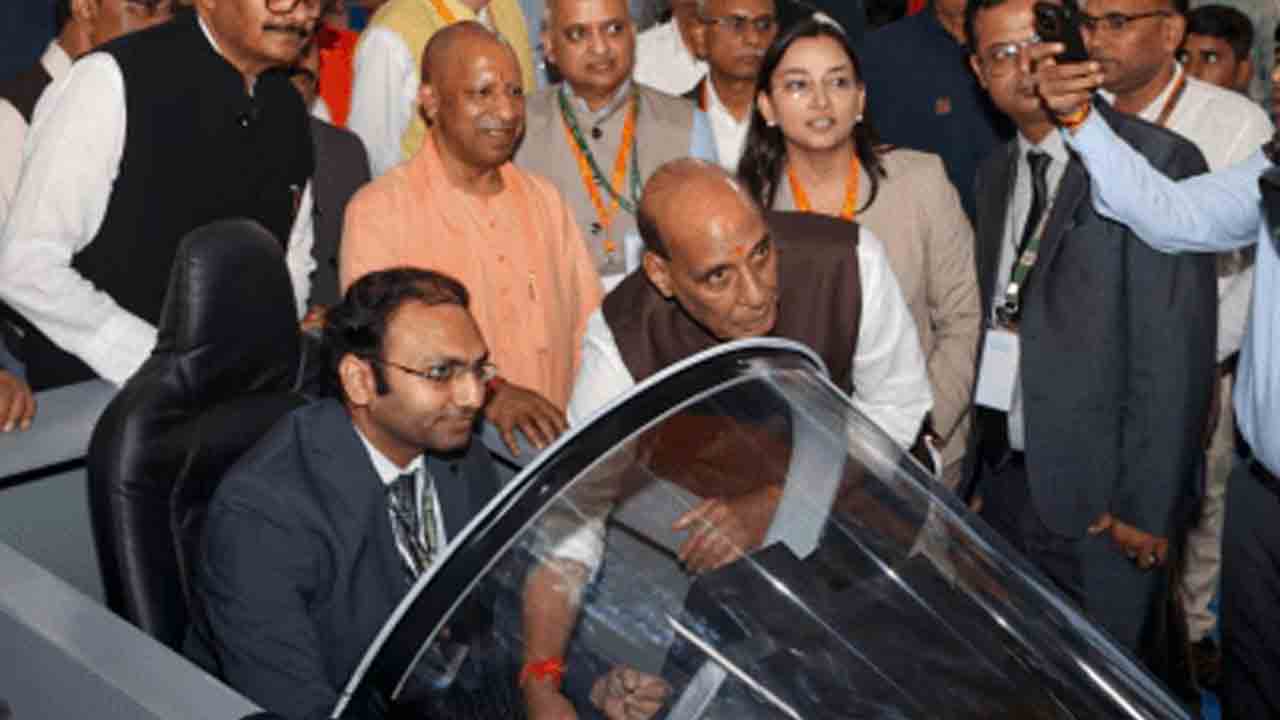 తొలి బ్యాచ్‌ బ్రహ్మోస్‌ క్షిపణుల ఆవిష్కరణ