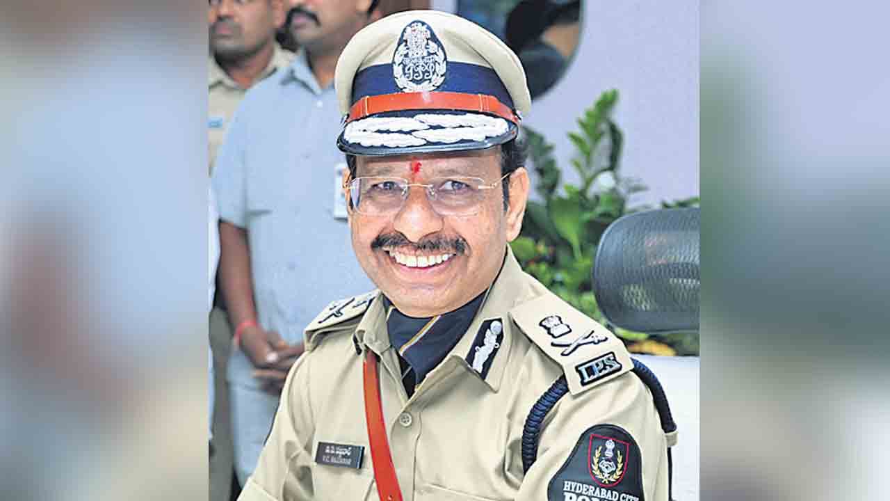 పటాకుల దుకాణాలకు అనుమతి తప్పనిసరి