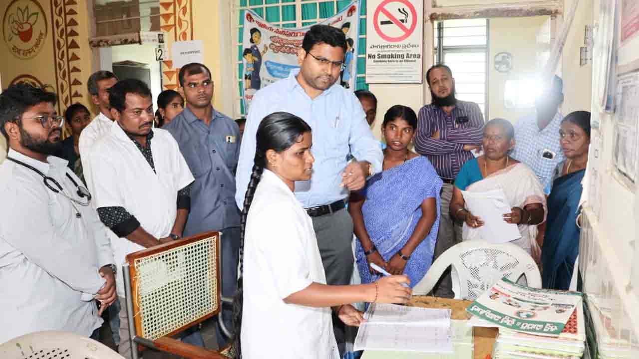 Collector Santosh | ప్రభుత్వ దవాఖానాల్లో ప్రసవాల సంఖ్య పెంచాలి : కలెక్టర్ సంతోష్