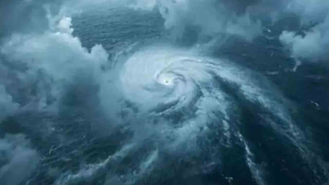 మరో రెండు రోజులు మోస్తరు వర్షాలు.. 24 గంటల్లో అల్పపీడనంగా మారే అవకాశం